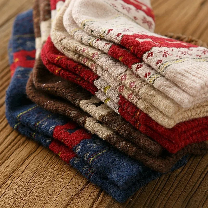 Christmas Socks with Nordic-Inspired Patterns 34-42
