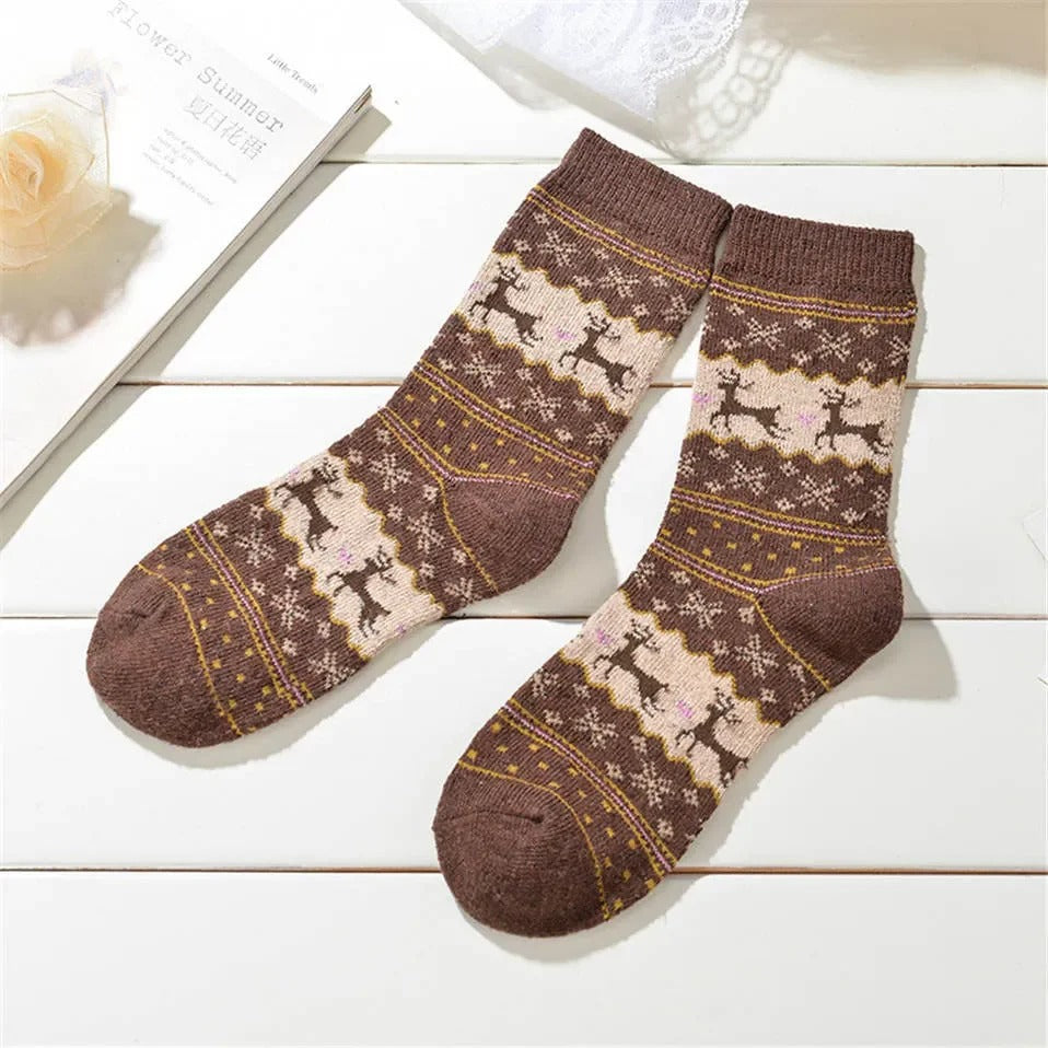 Christmas Socks with Nordic-Inspired Patterns 34-42