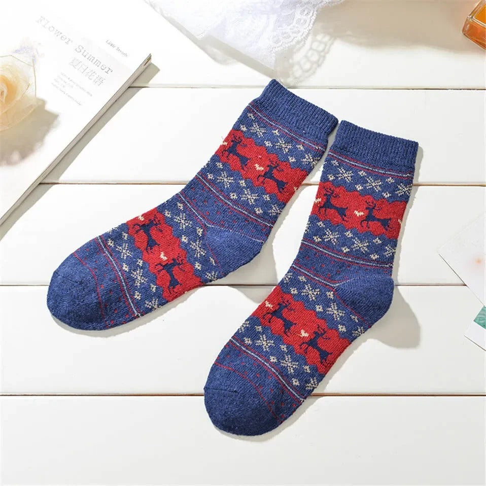 Christmas Socks with Nordic-Inspired Patterns 34-42