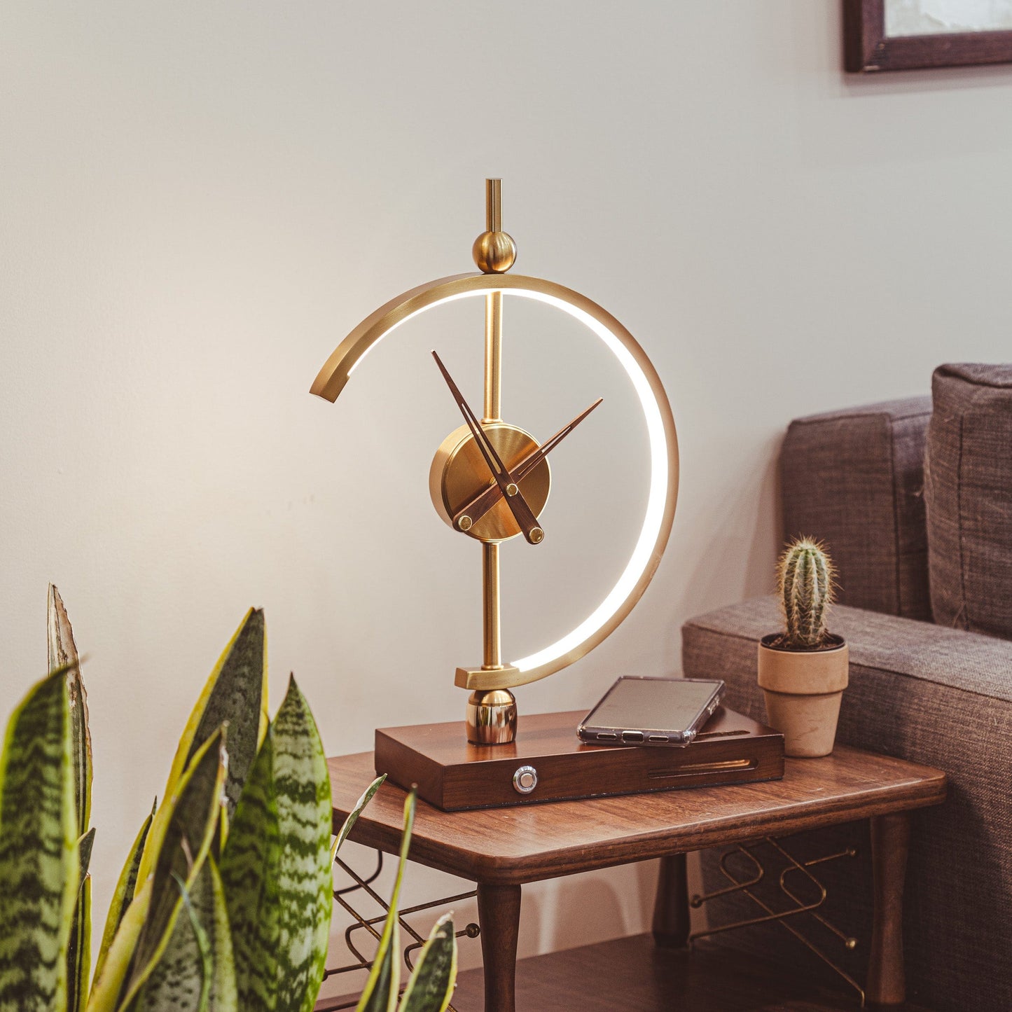 Chronos Wireless Charging Clock Table Lamp